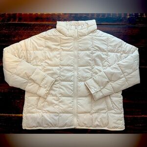 Ecru colored Puffy Coat. Brand new, unworn. Size M